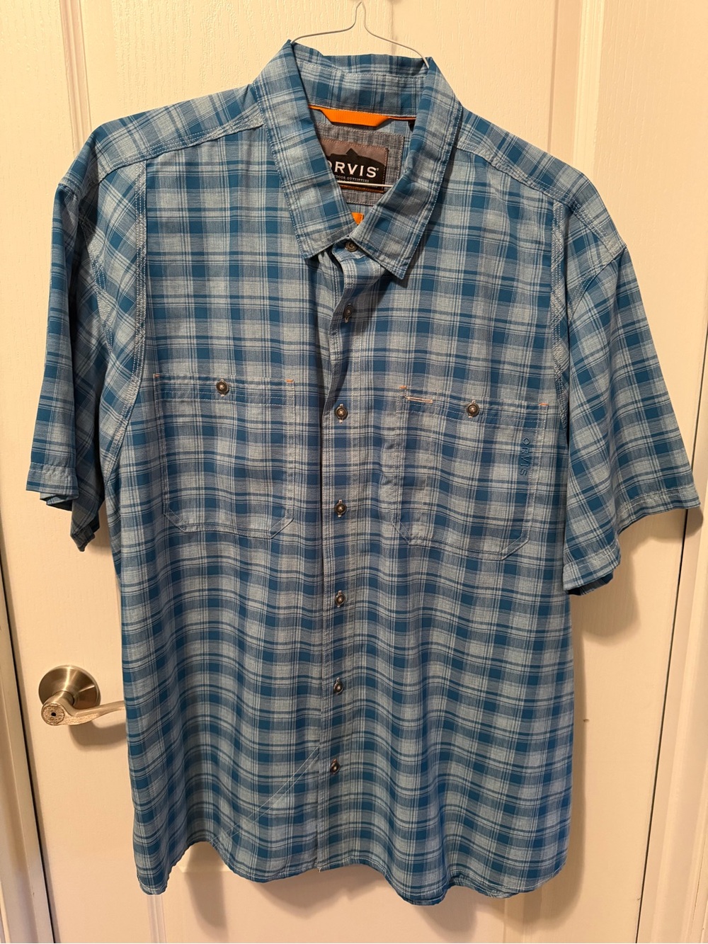 Orvis Men's Light and Medium Blue Plaid Short-Sleeve Button-Down Shirt